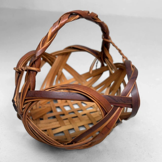Japanese Hanakago Bamboo Ikebana Basket, 1950s For Sale - Image 10 of 13