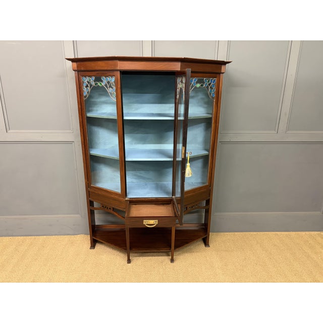 Arts and Crafts Mahogany Display Cabinet, 1900s For Sale - Image 9 of 17