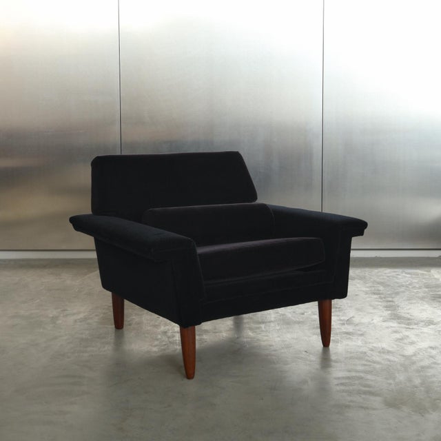 Mid-Century Modern Lounge Chair in Mohair, 1967 For Sale - Image 12 of 17