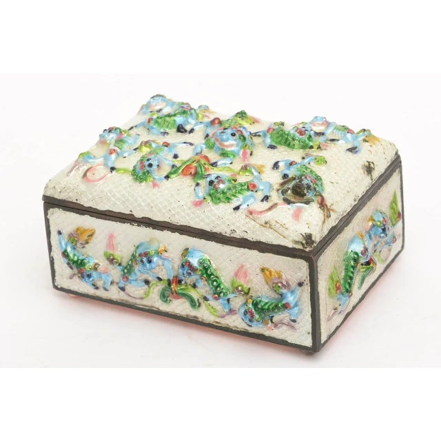 Late 19th Century Enamel Foo Dog and Frog "Good Luck" Hinged Chinese Box !900's For Sale - Image 5 of 10