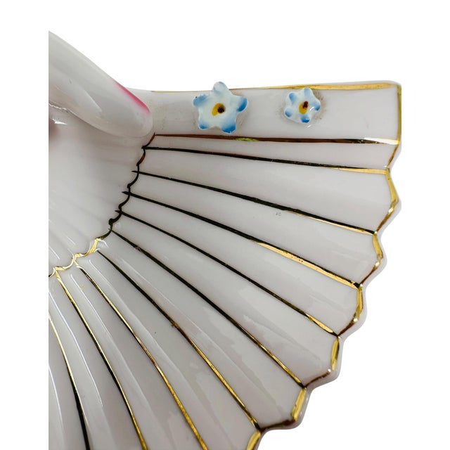 Museum-Quality 1950s Lefton China "Lady's Hand" Set - Large Fan Dish & Bud Vase For Sale - Image 13 of 14