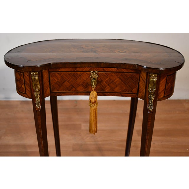 1900s Antique French Louis XV Walnut & Satinwood Inlay Side / End Table France For Sale - Image 4 of 17