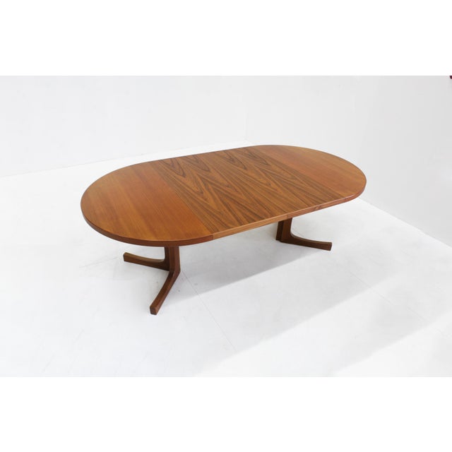 Vintage Danish Round Extendable Dining Table in Teak, 1960s For Sale - Image 4 of 9