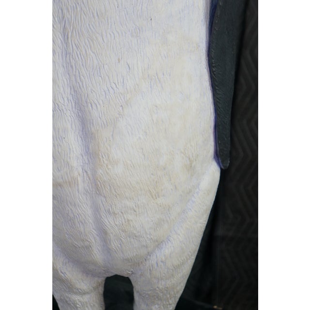 1990s Jack Dowd 1996 Life Size Penguin Butler Dumb Waiter Hydrocal Sculpture 64" For Sale - Image 5 of 17