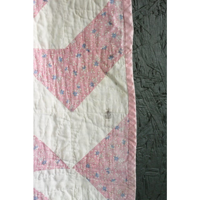 Textile Antique 1910s-30s Pink and White Quilt - Floral Quilt For Sale - Image 7 of 12