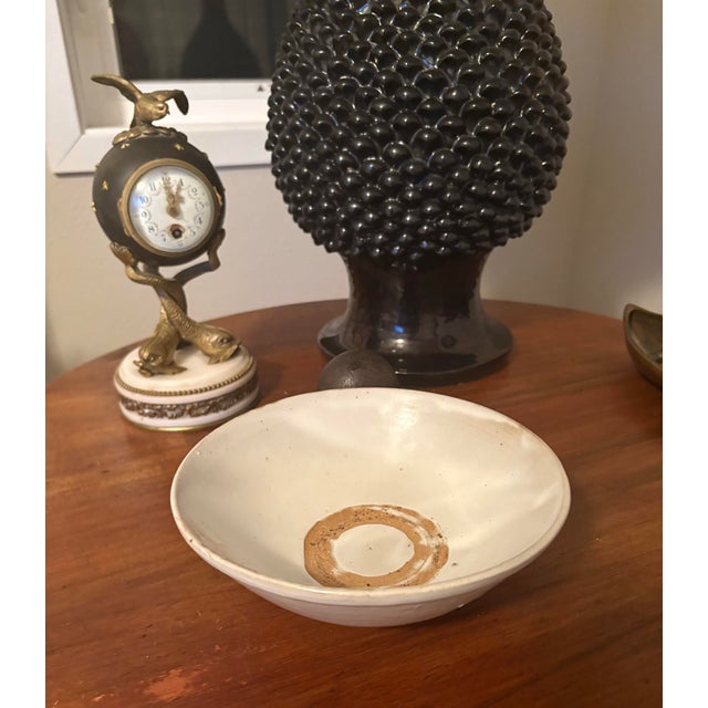 Handsome Chinese Swatow-Ware bowl styled after Ming Dynasty period or the 17th century. Swatow-Ware is known for its...