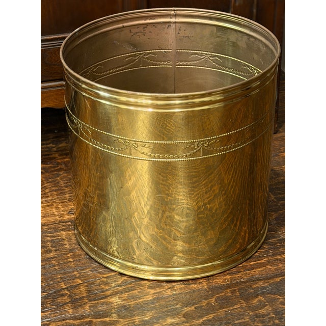 Metal Vintage English Oversized Brass Jardinière Cachepot With Bow & Garland Detail For Sale - Image 7 of 14