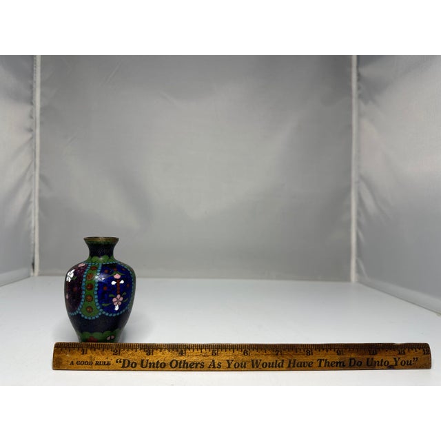 Antique Japanese Cloisonne Vase: Meiji Period Floral Enamel For Sale - Image 10 of 10