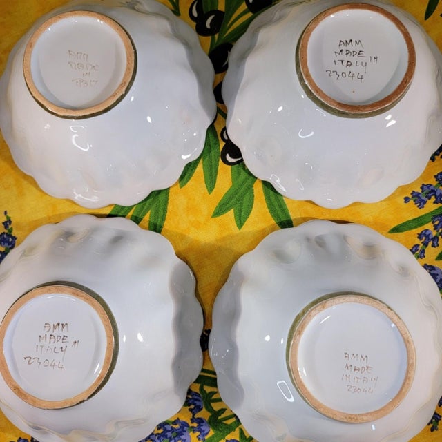 1960s Vintage Amm Faenza Garofano Cereal Bowls - Set of 8 - Hand-Painted Italian Majolica For Sale - Image 5 of 6