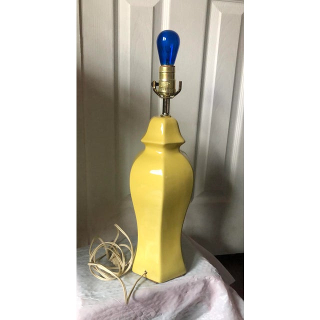 1970s Mid Century Modern Canary Yellow Asian Influence Table Lamp For Sale - Image 5 of 12