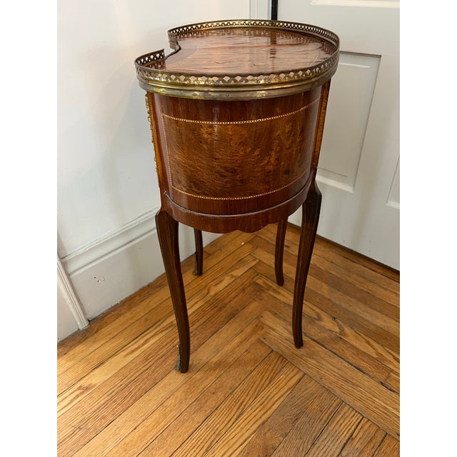 French French Style Vintage Kidney Shaped Side Table For Sale - Image 3 of 8