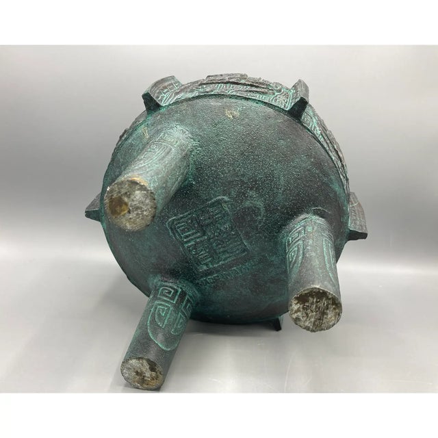 Metal James Mont Verdigris Ice Bucket After a Chinese Bronze Tripod Cauldron or Ding For Sale - Image 7 of 7