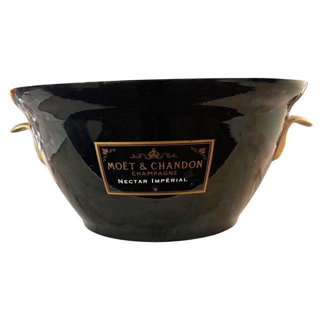 Rare Moët & Chandon Nectar Impérial Champagne Cooler Ice Bucket – Black & Gold Hospitality Edition For Sale In Los Angeles - Image 6 of 6