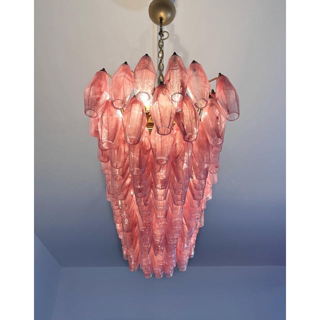 Murano Contemporary Murano Poliedri Chandelier Pink Alabaster –138 Handblown Glasses – Large Italian Luxury Ceiling Light For Sale - Image 4 of 9