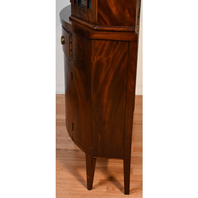 Brown 1890s American Federal Flame Mahogany Hutch Display Cabinet Bookcase For Sale - Image 8 of 15