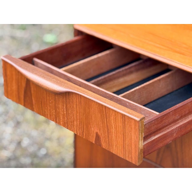 Long Dunvegan Sideboard from McIntosh, 1960s For Sale - Image 9 of 17