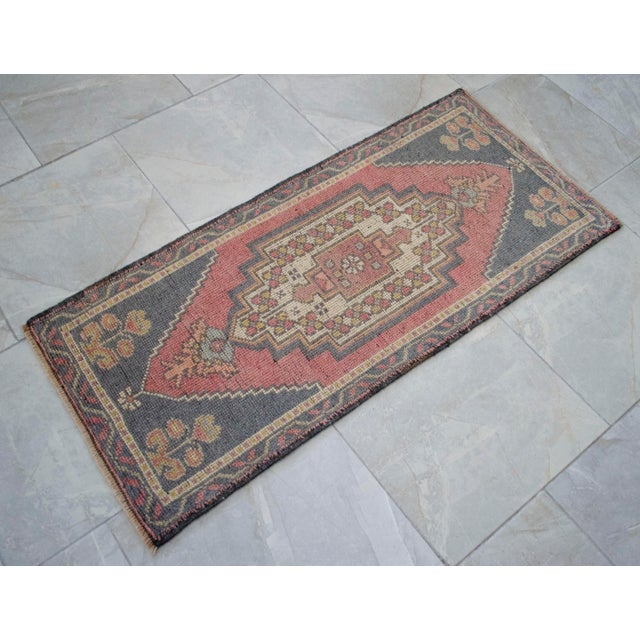 1970s Hand Knotted Small Turkish Rug Wool Door Mat Entry Decor - 21'' X 45'' For Sale - Image 11 of 12