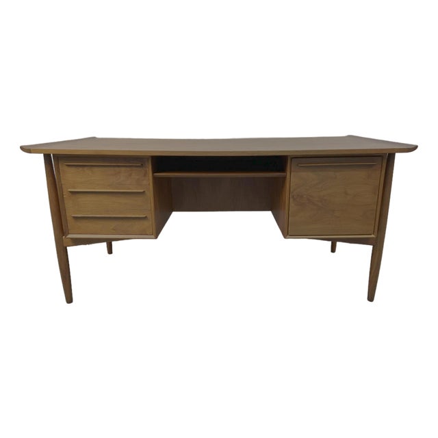 Mid-Century Danish Teak Desk by Arne Vodder for h.p Hansen For Sale