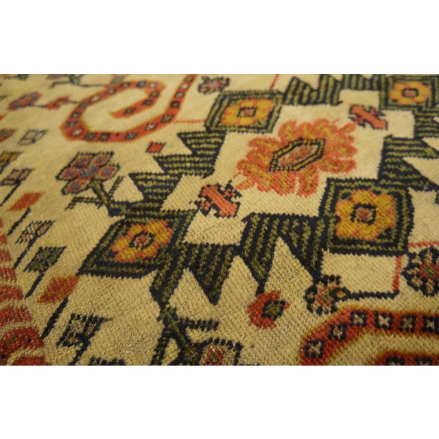 1850s Ivory Medallion Antique Persian Farahan Rug 7'10" X 16'8" Handknotted Wool Carpet For Sale - Image 4 of 6