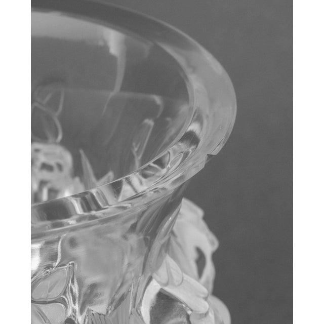 Lalique Crystal "Dampierre" Vase For Sale In New York - Image 6 of 9