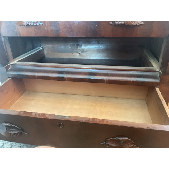 1840s Hardwood Chest of Drawers. American Empire Period. S-Shaped Scroll Pillars. Handcarved Fruit and Leaf Wooden Pulls. For Sale - Image 10 of 15