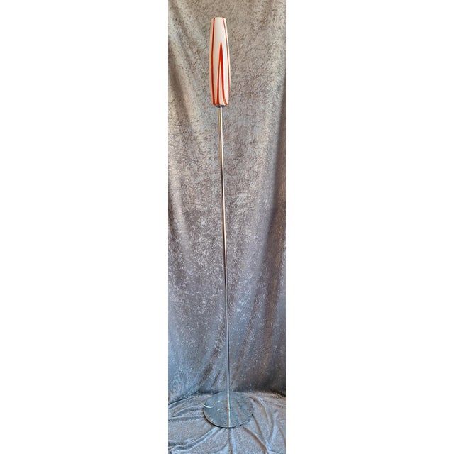 1990s Vintage Floor Lamp with Chrome-Plated Metal Frame and Red and White Glass Shade, 1990s For Sale - Image 5 of 11
