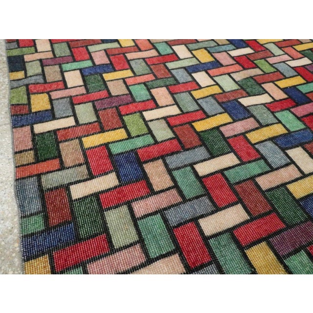 Galerie Shabab Collection Colorful and Modern Mid-20th Century Handmade Turkish Anatolian Accent Rug For Sale In New York - Image 6 of 10