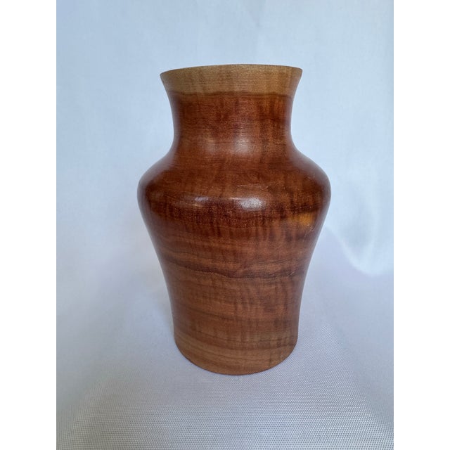 Beautiful Vase - made for dry flowers. Made from Eucalyptus wood with tiny turquoise inlays. Looks fabulous in any room.