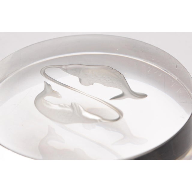 Mid-Century Modern Val Saint Lambert France Engraved Glass Disc Pisces Paperweight For Sale - Image 3 of 9