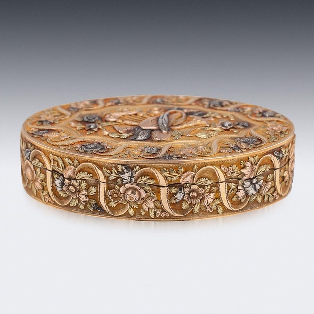 Antique Continental 3-Colour Gold Snuff Box, 1800s For Sale - Image 5 of 18