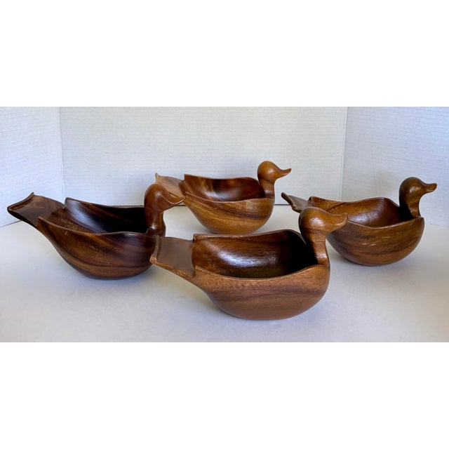 Mid 20th Century Mid-Century Modern Hand-Carved Wood Duck Salad Bowl Set With Serving Bowl - 9 Pieces For Sale In Los Angeles - Image 6 of 12