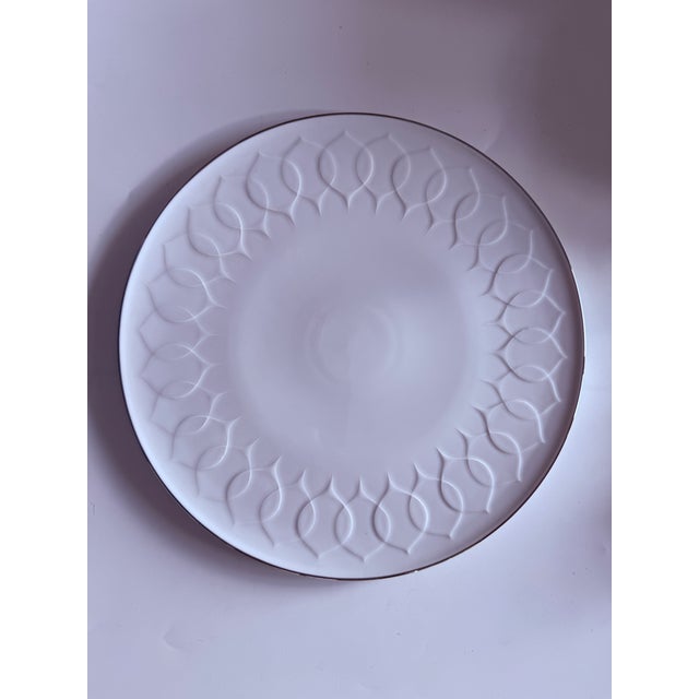 1980s Lotus Platin Cake Plate by Björn Wiinblad for Rosenthal, 1980 For Sale - Image 5 of 5