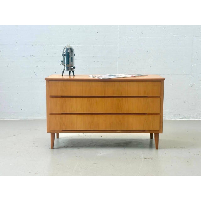 Mid-Century Modern Mid-Century Chest of 3 Drawers For Sale - Image 3 of 16