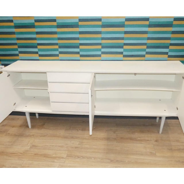 1970s Large Mid-Century Modern White Sideboard in the style of Panton Era, 1970s For Sale - Image 5 of 18