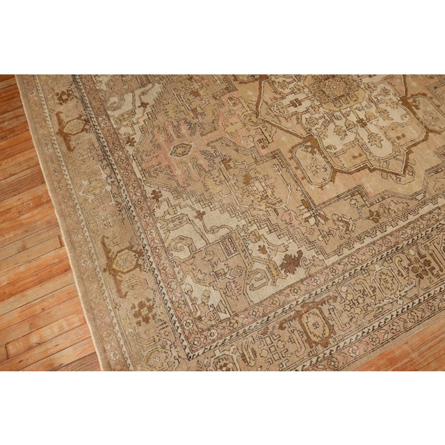 Late 20th Century Neutral Indian Room Size Rug For Sale - Image 14 of 18