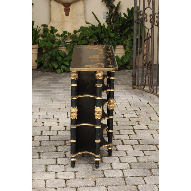 Early 20th Century English Ebonized Three-Tiered Shelf with Chinoiserie Decor and Gilded Accents For Sale - Image 9 of 11