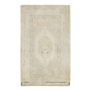 Galerie Shabab Collection Mid-20th Century Turkish Sivas Throw Rug For Sale