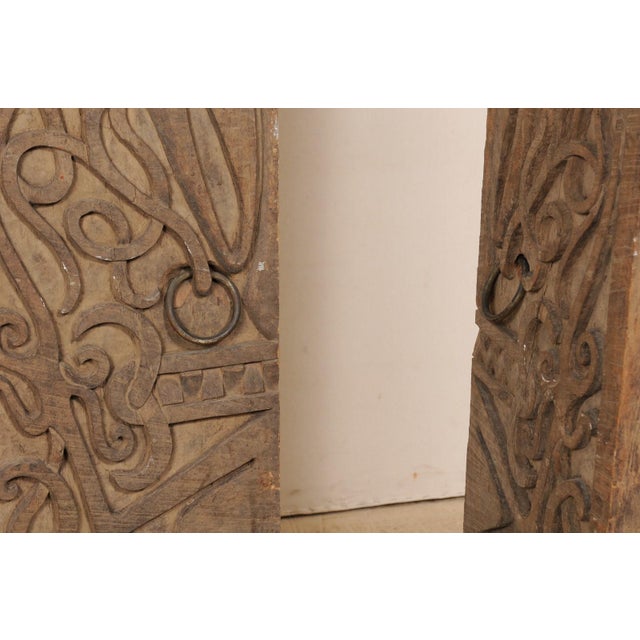 Wood Mid 20th Century Borneo Carved Wood Doors – A Pair For Sale - Image 7 of 10