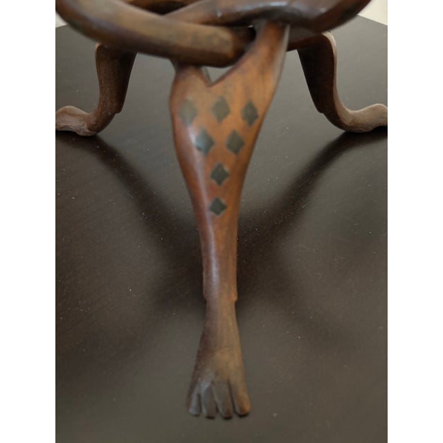 Mid 20th Century Hand‑Carved Hardwood Interlocking Serpent Tripod Stand For Sale - Image 5 of 6