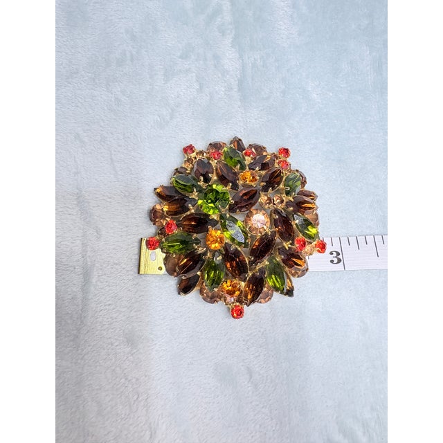 Beautiful vintage Juliana by DeLizza & Elster rhinestone brooch in a richly colored fall palette. This documented design...