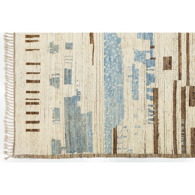 Contemporary Moroccan Style Wool Rug Abstract Cream Field With Blue Accents For Sale In New York - Image 6 of 11