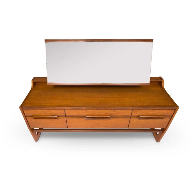 1960s Vintage Mid-Century G-Plan Lowboy Dresser With Vanity For Sale - Image 5 of 12