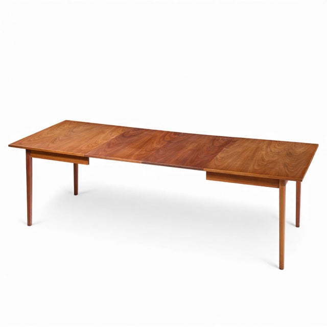 Jack Cartwright for Founders Mid Century Walnut Expanding Walnut Dining Table With 2 Leaves For Sale - Image 13 of 13