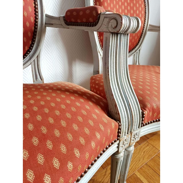 Louis XVI Medallion Cabriolet Armchairs, 1890s, Set of 2 For Sale - Image 6 of 16