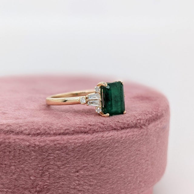 Green 1.5ct Emerald & Diamond Ring in 14k Yellow Gold – Emerald Cut 8×6mm, Size 6.75 For Sale - Image 8 of 8