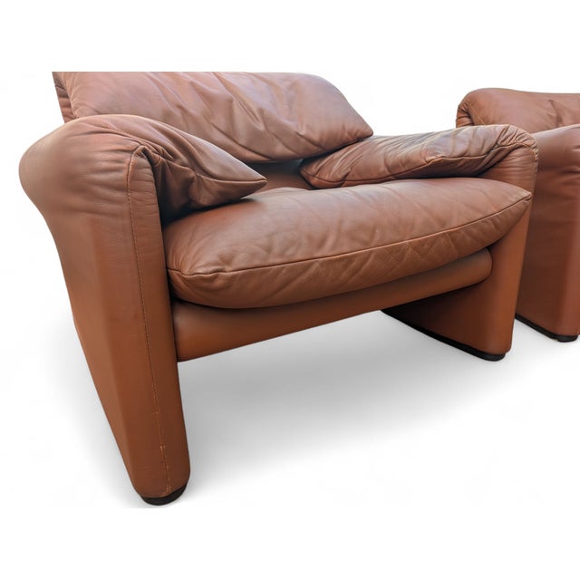 Burgundy Leather Lounge Chairs by V. Magistretti for Cassina, 1973, Set of 2 For Sale - Image 10 of 15