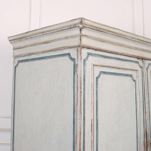 English Painted Linen Cabinet For Sale - Image 14 of 16