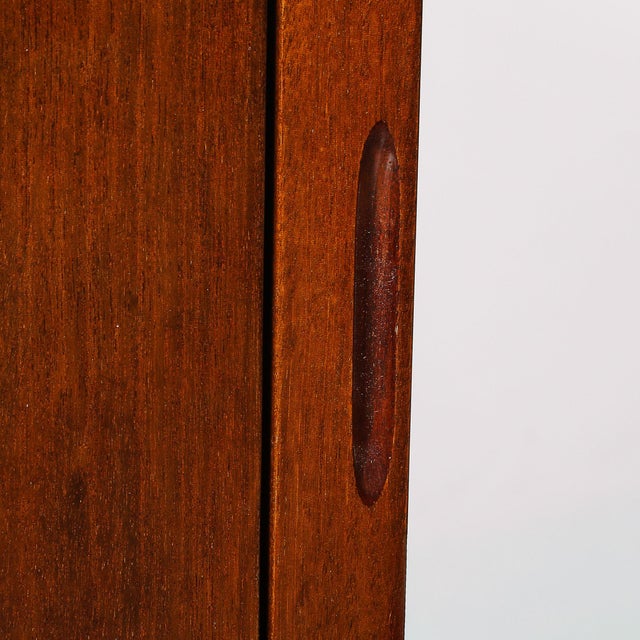 Mid-Century Modernist Shadowbox Mirrored Front Walnut & Black Lacquer End Table For Sale - Image 14 of 15