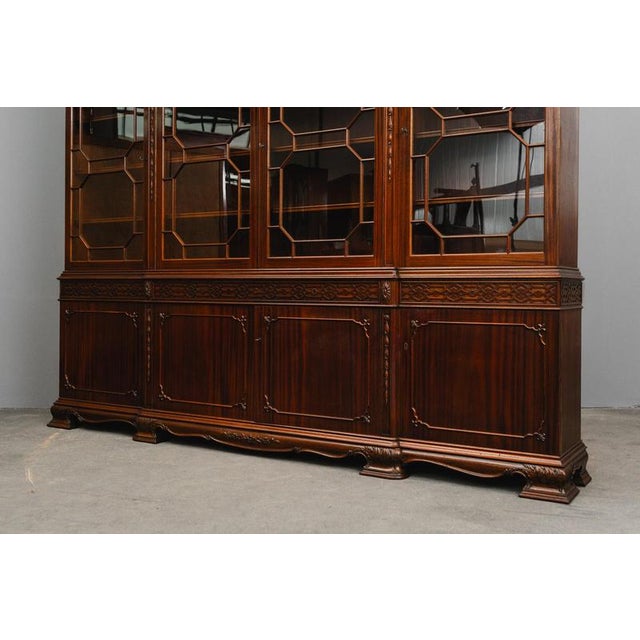 English Style Bookcase in Mahogany, Early 20th Century For Sale - Image 13 of 18
