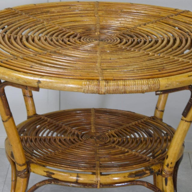 Light Yellow Vintage Round Two-Tier Coffee Table in Bamboo and Rattan by Tito Agnoli, Italy, 1960s For Sale - Image 8 of 9